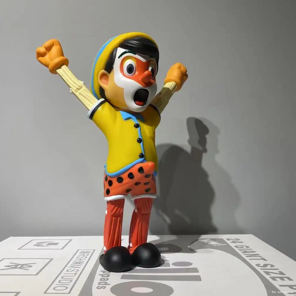 (A CLASSIC WOOD AWAKENING) PINOCCHIO FIGURES 0529
